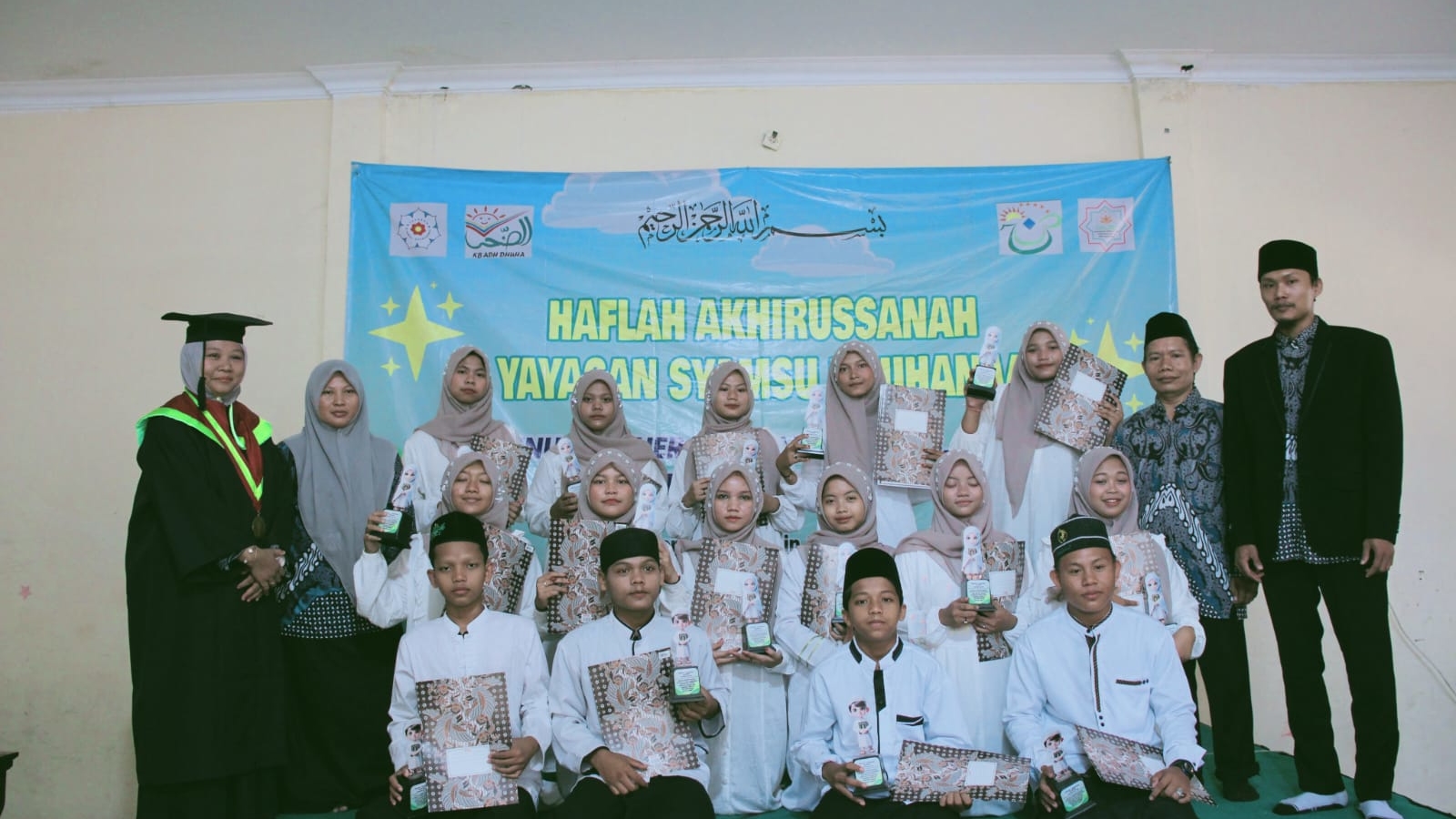 Foto Akhirussanah santri putri